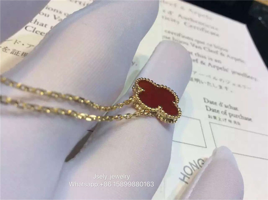 Vintage Van Cleef And Arpels Alhambra Pendant In Yellow Gold Malachite Tiger'S Eye Pearl