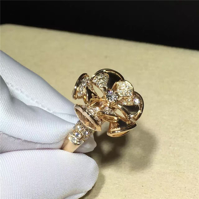 Flower Shaped Ring Luxury Jewelry 18K Gold Diamonds For Wedding / Engagement