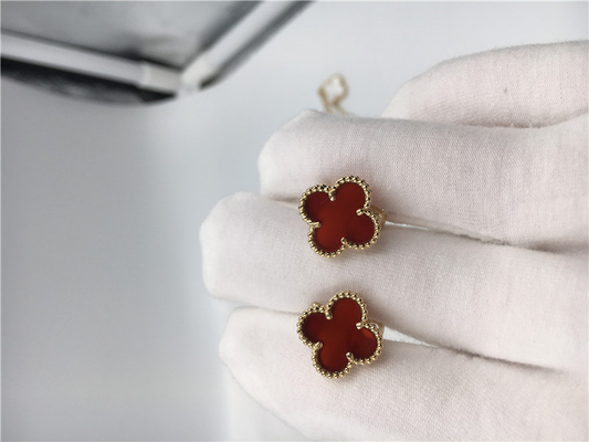 Van Cleef Arpels Sweet Alhambra earstuds 18k yellow gold with carnelian