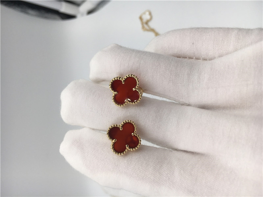 Van Cleef Arpels Sweet Alhambra earstuds 18k yellow gold with carnelian