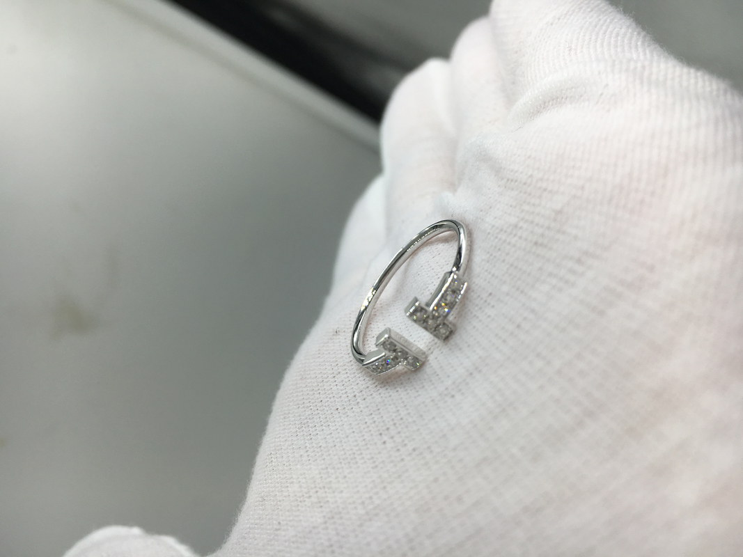 T Wire Ring With Round Brilliant Diamonds , Engagement Rings For Women White Gold