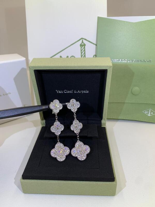 Quality VCARP2R200 Magic Alhambra Earrings 2 Motifs 18K Rose Gold Diamond factory