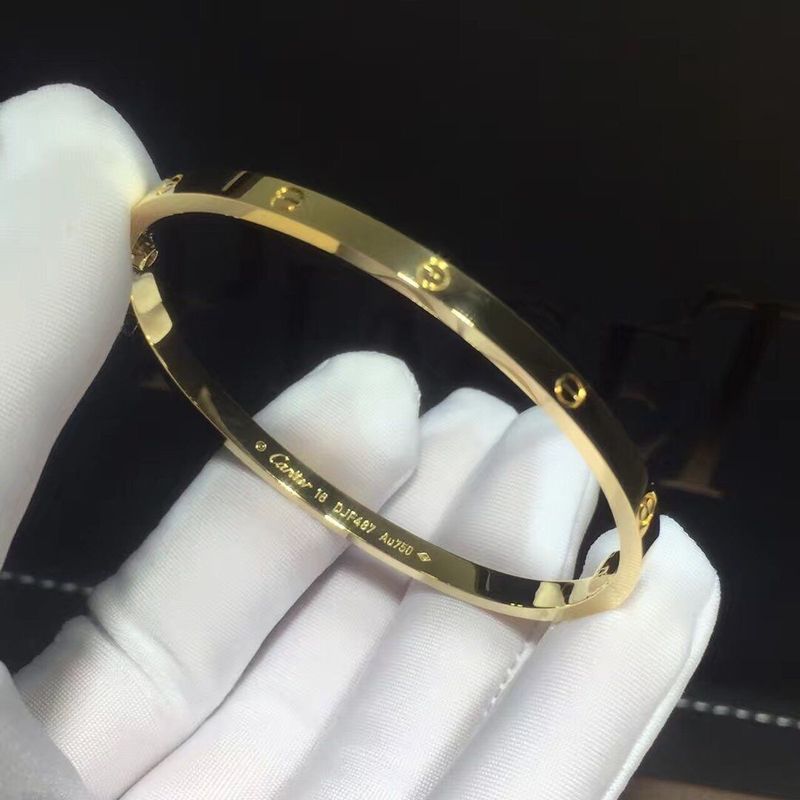 Quality Jewelry 18K Gold Bracelet , Thin Love Personalized Gold Necklace Small Model factory