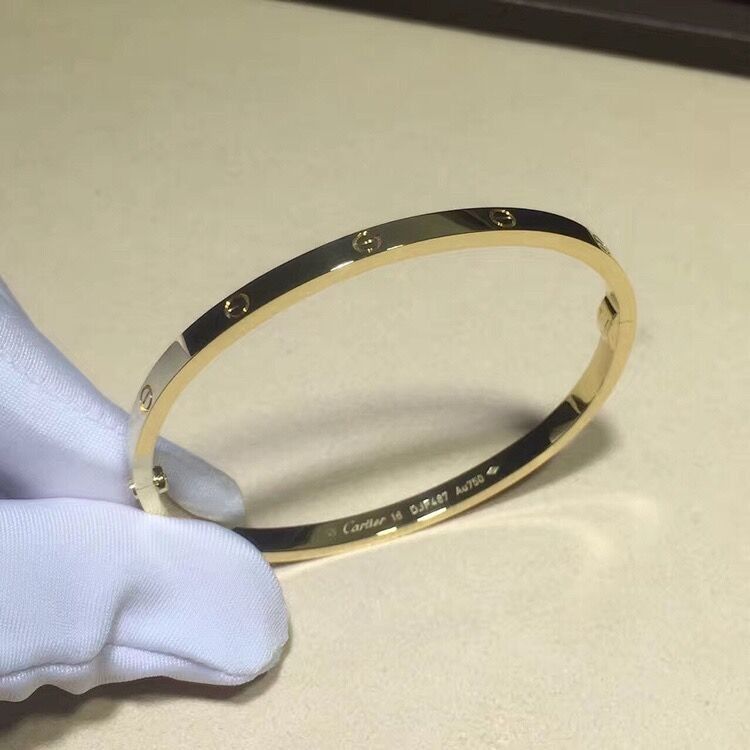 Quality Jewelry 18K Gold Bracelet , Thin Love Personalized Gold Necklace Small Model factory