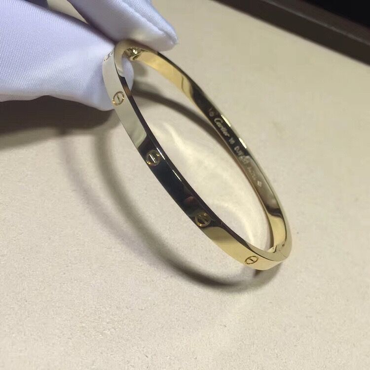 Quality Jewelry 18K Gold Bracelet , Thin Love Personalized Gold Necklace Small Model factory