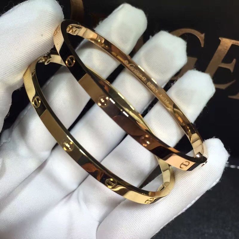 Quality Jewelry 18K Gold Bracelet , Thin Love Personalized Gold Necklace Small Model factory