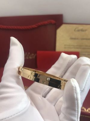 Quality LOVE 18K Gold Bracelet Small Model 6 Diamonds For Women / Men factory