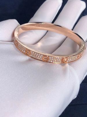 Quality Fine Jewelry Car tier Love Bracelet Diamond Paved White / Rose / Yellow 18K Gold Bracelet factory