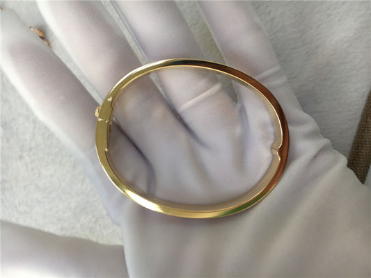 Quality 18K Yellow Gold Set Luxury Diamond Jewelry With 2 Carats Diamonds NO Gemstone factory
