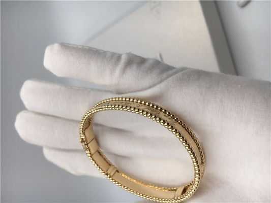 Quality Medium Model Van Cleef And Arpels Signature Bracelet Yellow Gold VCA Bangle factory