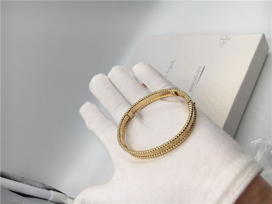 Quality Medium Model Van Cleef And Arpels Signature Bracelet Yellow Gold VCA Bangle factory
