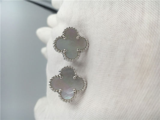 Quality Small Flower Stud Earrings 18K Gold Jewelry With White Mother Of Pearl factory