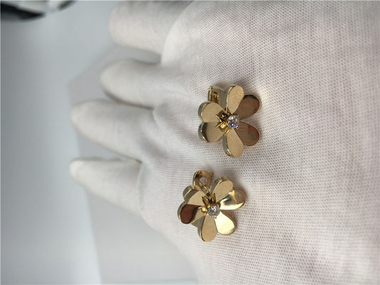 Quality Unique Luster Diamond 18K Gold Earrings With Heart Shaped Petal Design factory