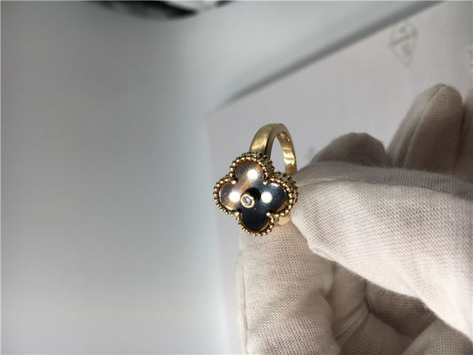 Quality Round Diamond Wedding Rings Yellow Gold 18k , Gemstone Engagement Rings With Tiger’S Eye factory