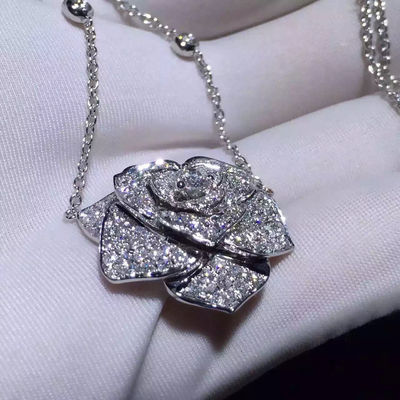 Quality Piaget Rose Pendant With 18k Gold Chain , Women'S Piaget Diamond Necklace factory