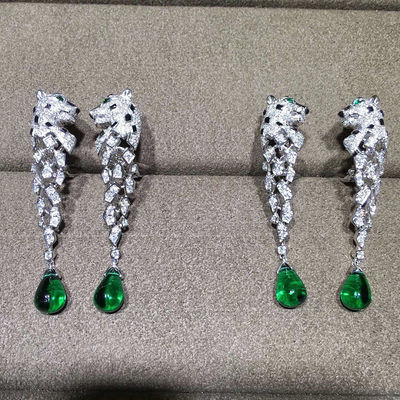 Quality 18K White Gold Diamond Earrings ,  Panthere Earrings With Onyx factory