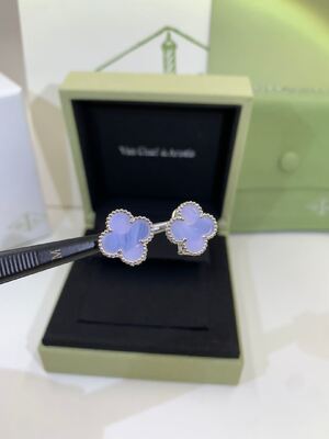 Quality VCARP2R200 Magic Alhambra Earrings 2 Motifs 18K Rose Gold Diamond factory