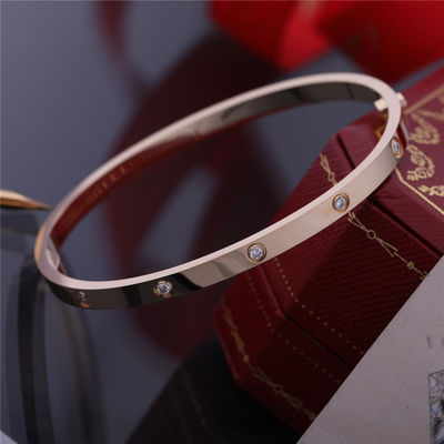 Quality Small Model 10 Diamonds In 18k Yellow Gold Love Bracelet B6047817 factory